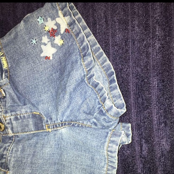 Old Navy star shorts 4T - Picture 4 of 4